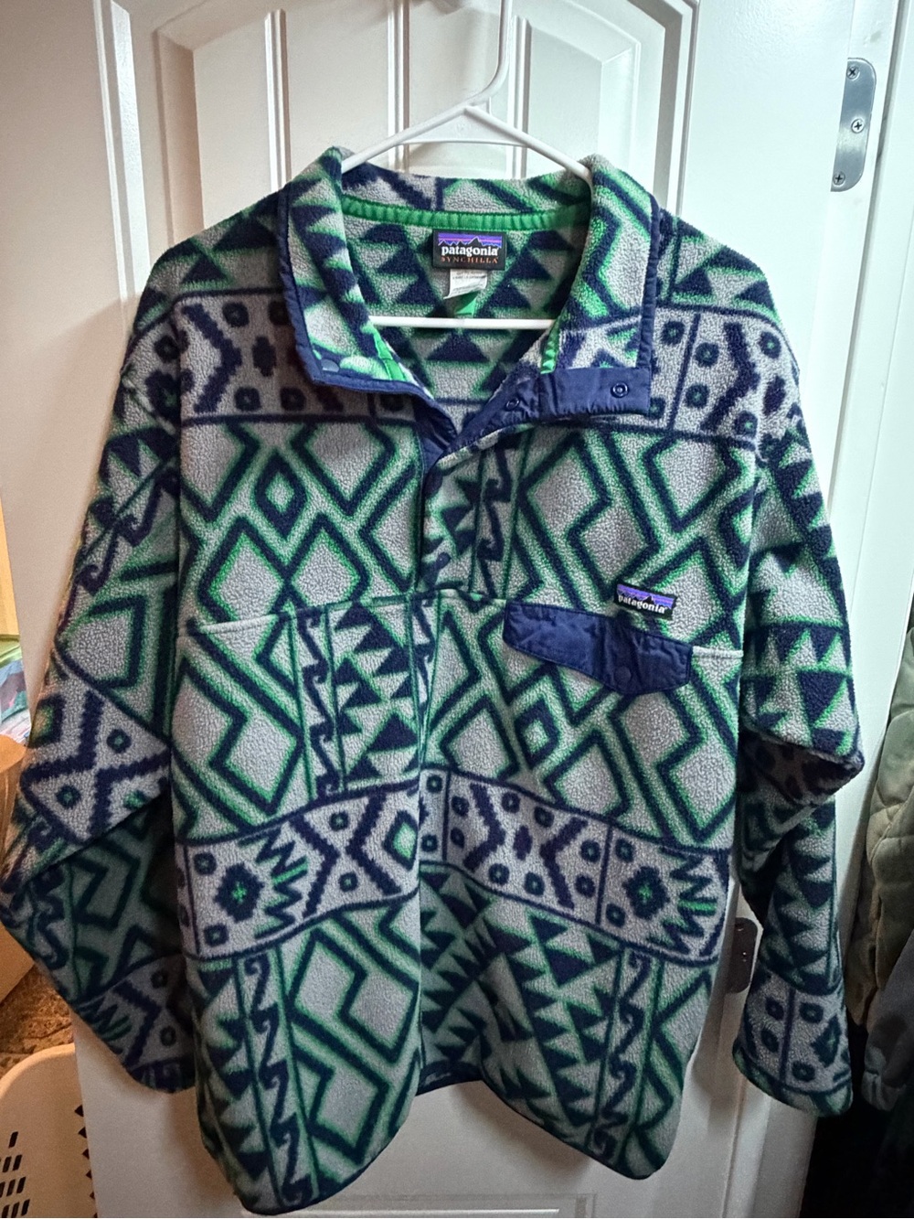 Vintage Patagonia Synchilla Fleece Jacket in Aztec Green and Navy Print